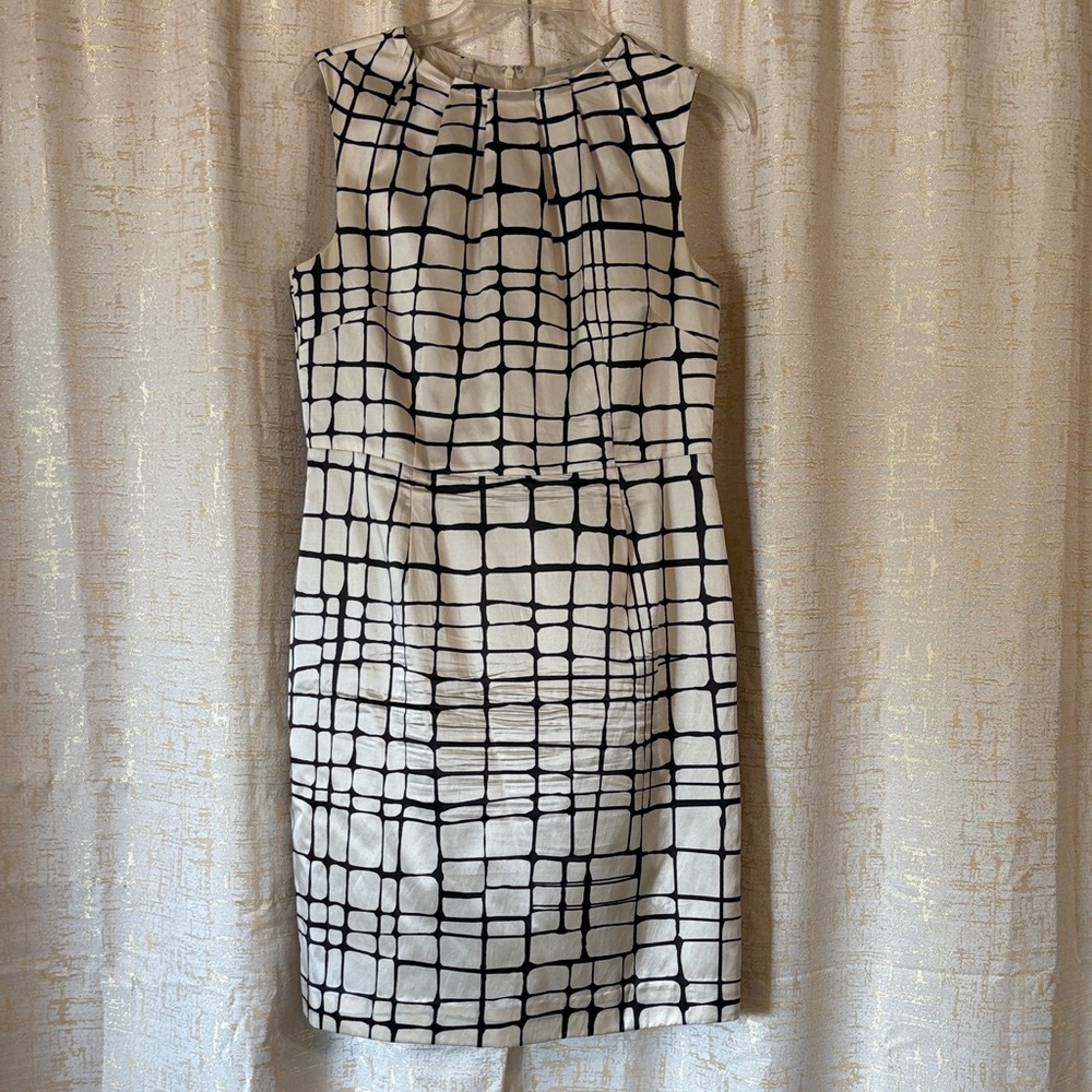 Banana Republic Black and Cream Dress